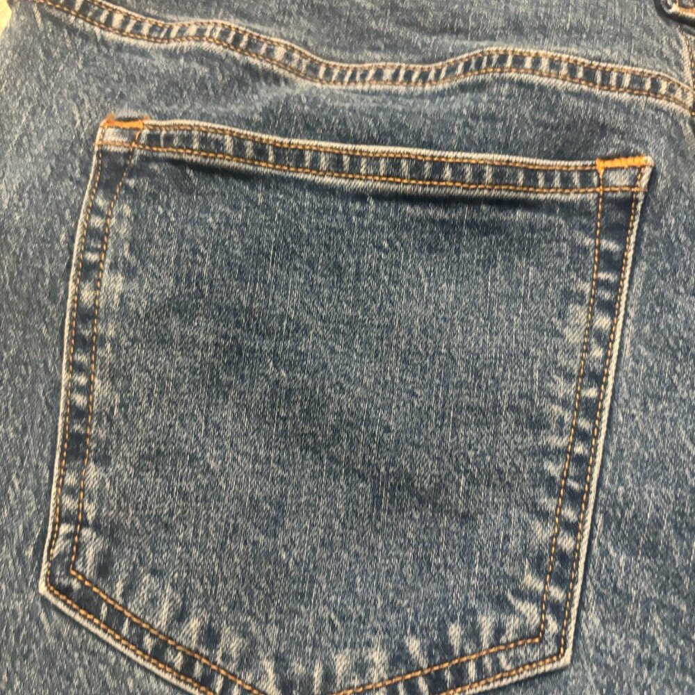 A&F Curve Love High Rise / Bootcut / Long Jeans - WORN ONCE - Picture 7 of 10